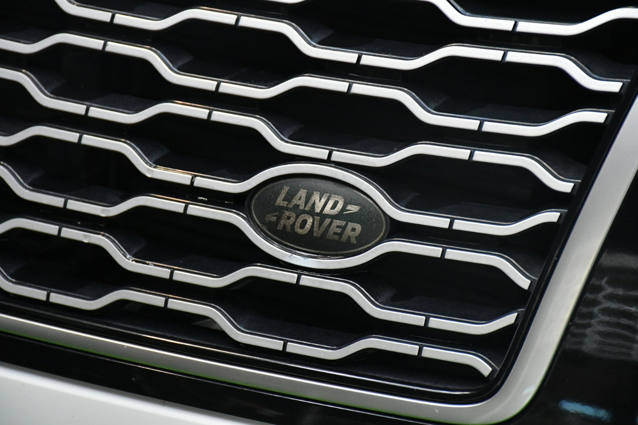 Used 2020 Land Rover Range Rover HSE AWD/4WD image 7
