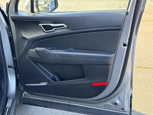 Certified 2023 Kia Sportage LX image 8