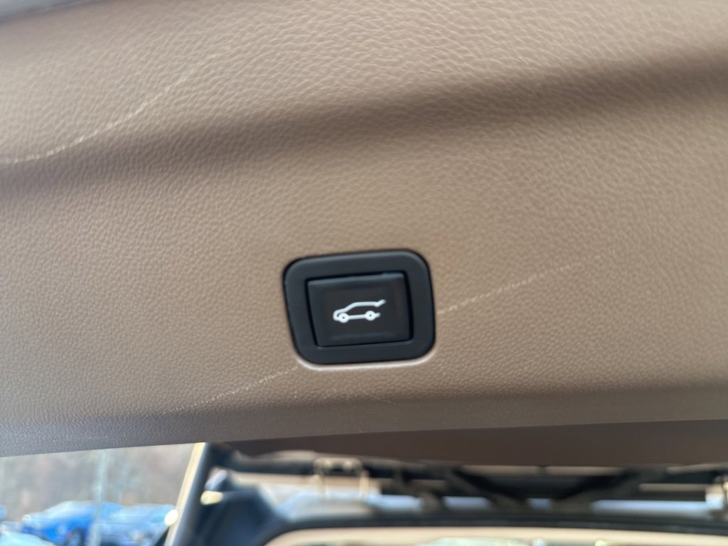 Used 2022 GMC Yukon Denali image 23