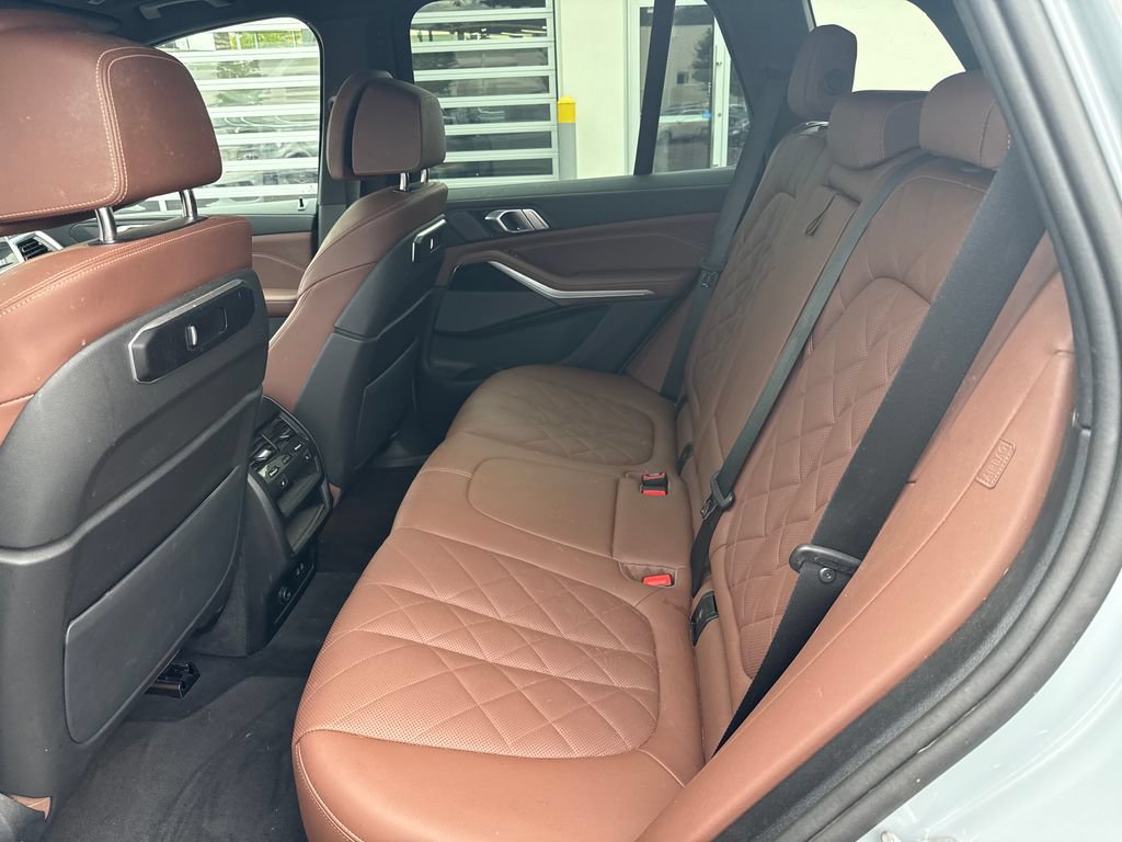 Certified 2024 BMW X5 xDrive40i w/ M Sport Package AWD/4WD image 10