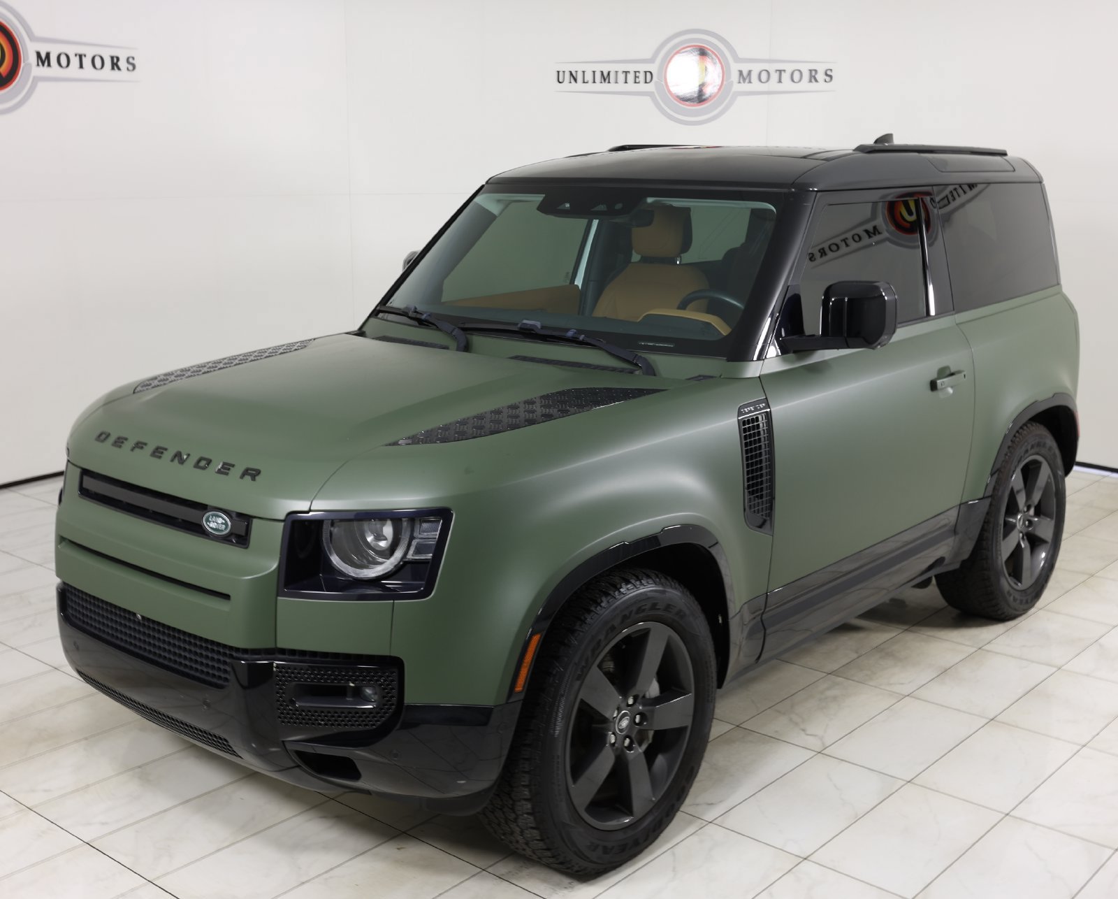 Used 2023 Land Rover Defender 90 SE AWD/4WD image 35