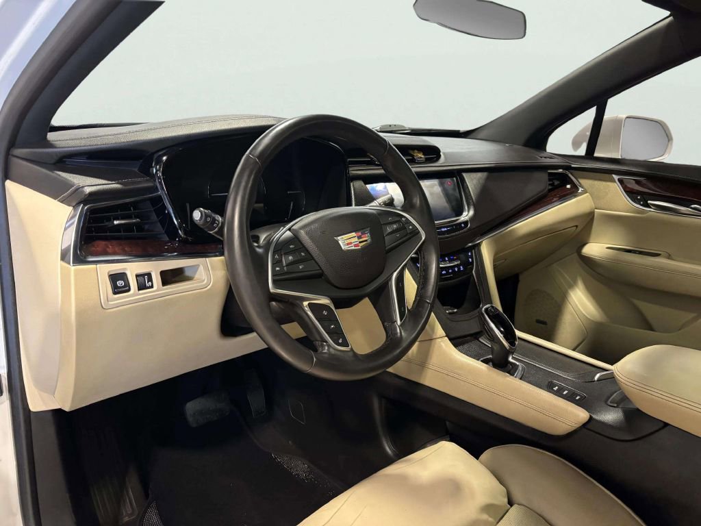 Used 2017 Cadillac XT5 Premium Luxury w/ LPO, Wheel Lock Package image 14