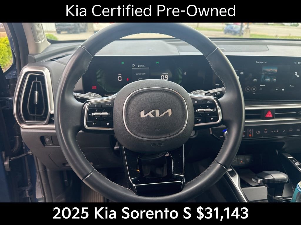 Certified 2025 Kia Sorento S image 12