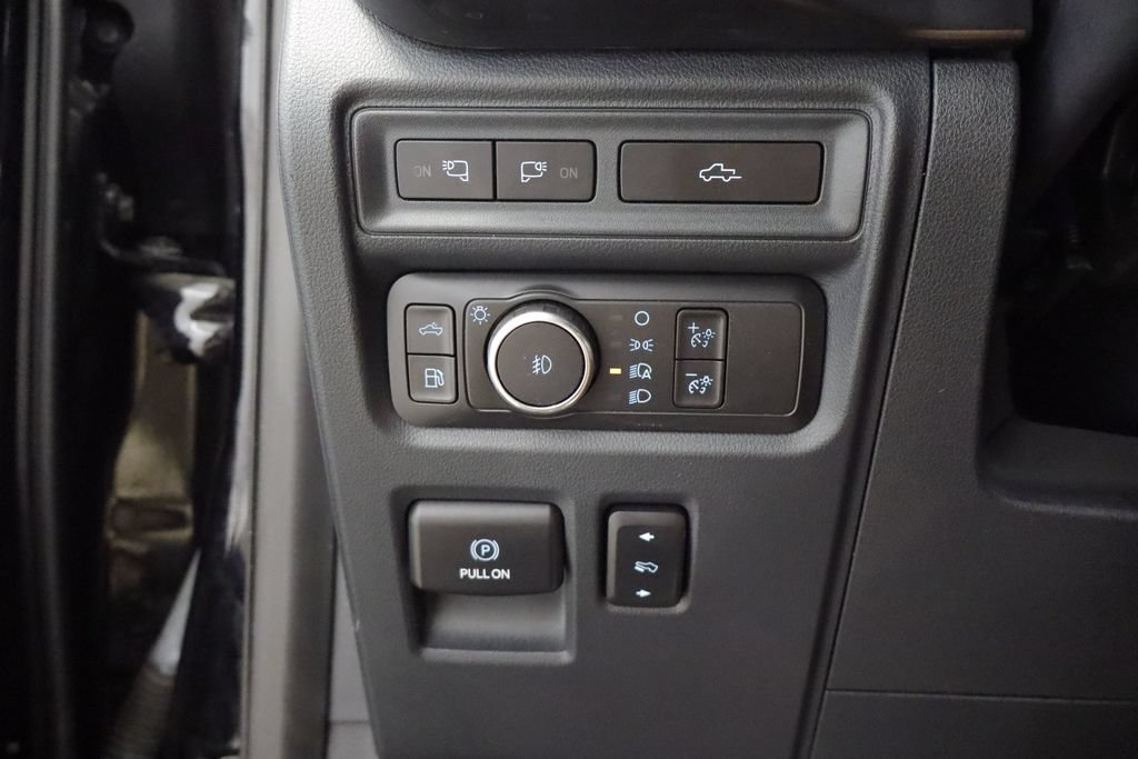 Used 2021 Ford F150 XLT w/ Equipment Group 302A High AWD/4WD image 18