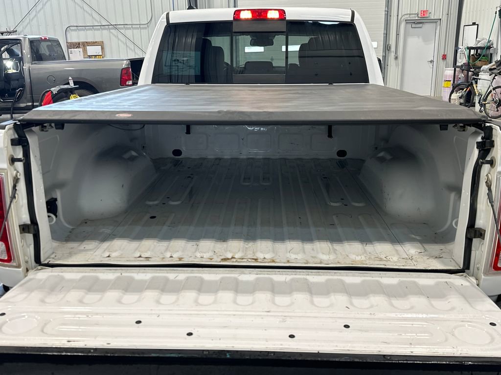 Used 2016 RAM 1500 Laramie w/ Convenience Group AWD/4WD image 29