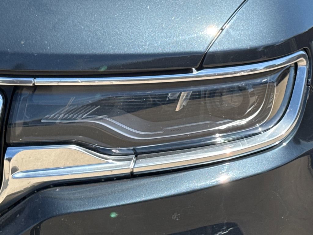 Used 2024 Jeep Wagoneer Series II w/ Flexible Seating Group image 4