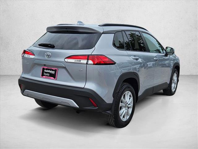 Used 2024 Toyota Corolla Cross LE w/ Moonroof Package FWD image 5