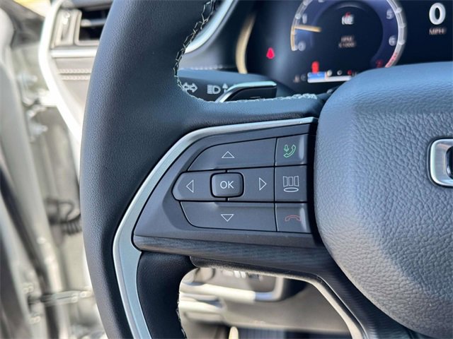 New 2025 Jeep Grand Cherokee L Altitude image 9