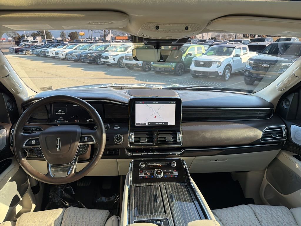 Used 2021 Lincoln Navigator Black Label image 24