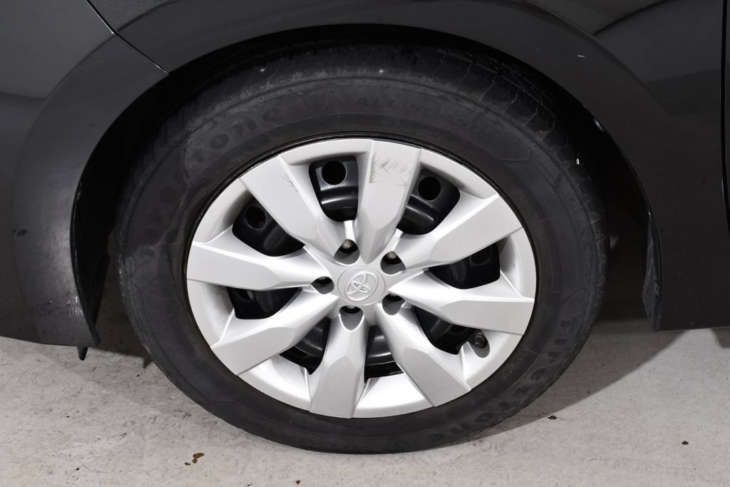 Used 2016 Toyota Corolla LE FWD image 24