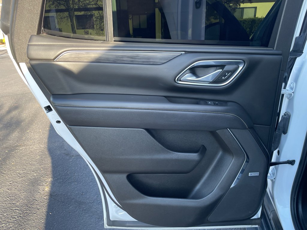 Used 2023 GMC Yukon SLT image 40