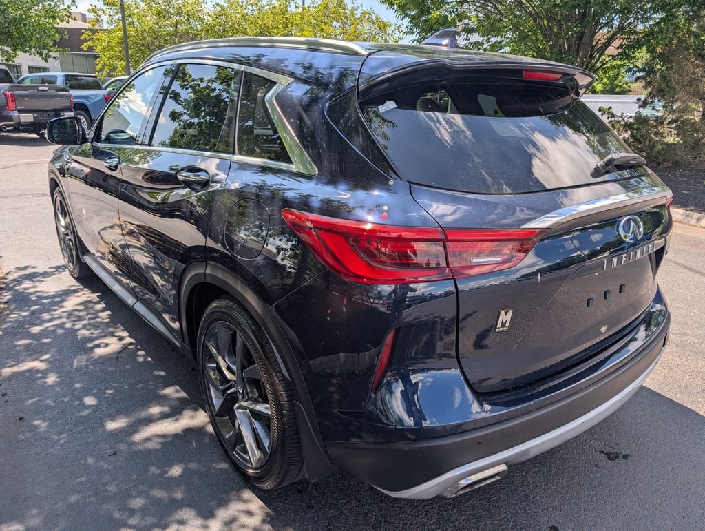 Used 2019 INFINITI QX50 Essential w/ Sensory Package AWD/4WD image 5