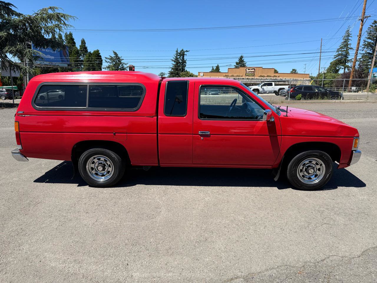 Used 1995 Nissan Pickup XE RWD image 8