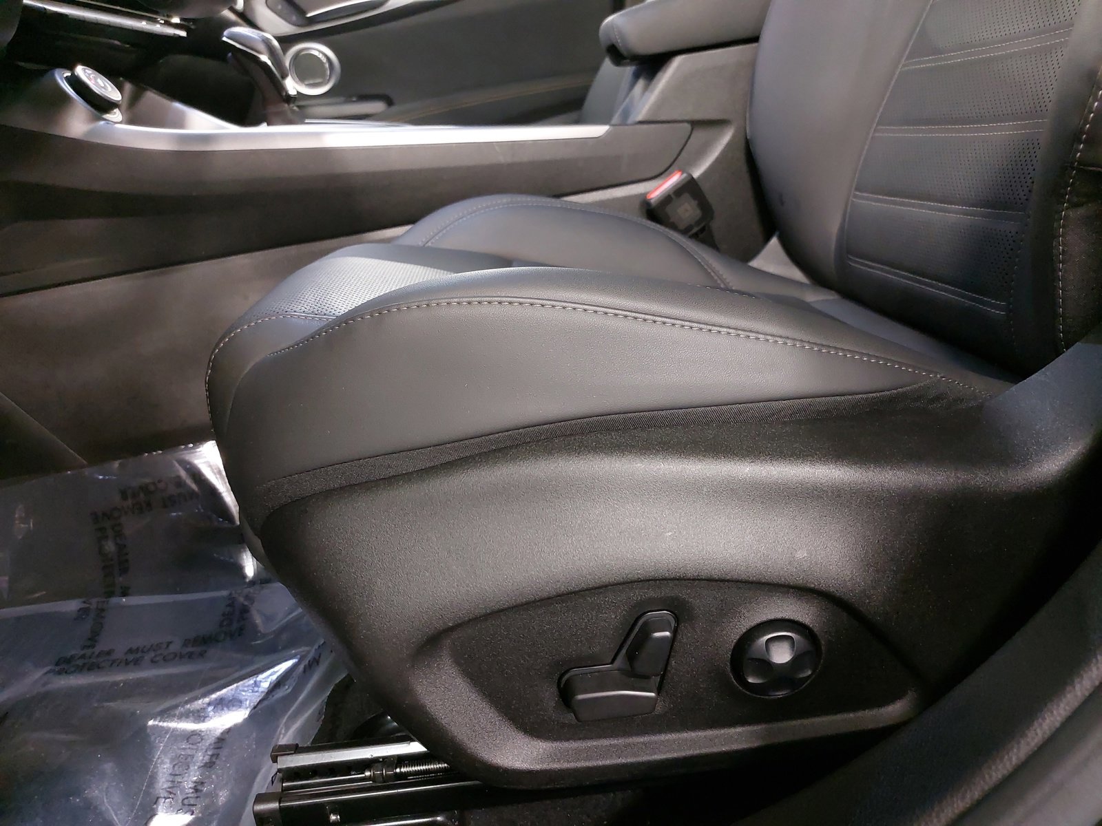 Used 2025 Alfa Romeo Tonale w/ Premium Package image 30