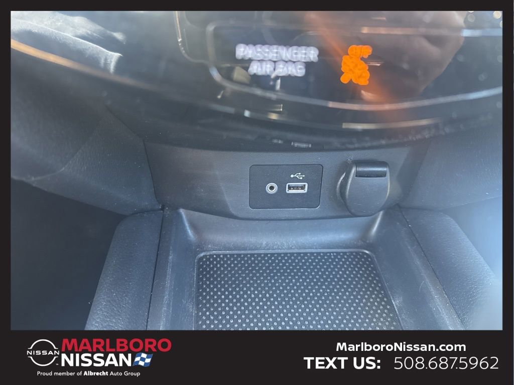 Certified 2018 Nissan Rogue S image 26