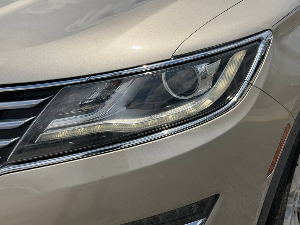 Used 2015 Lincoln MKC FWD w/ Equipment Group 101A Select image 10