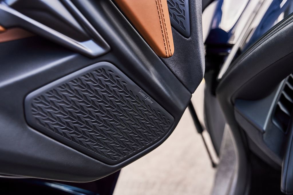 Used 2025 Lamborghini Revuelto AWD/4WD image 46