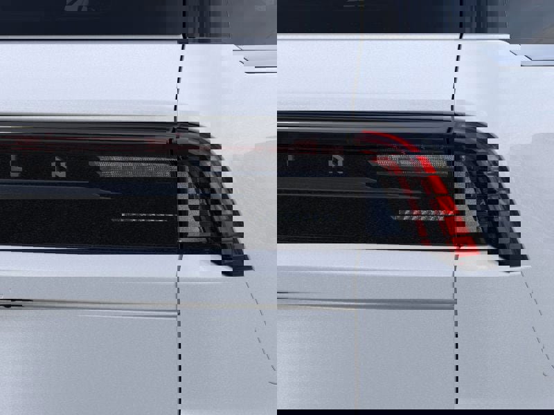 New 2026 Lincoln Navigator Premiere image 21