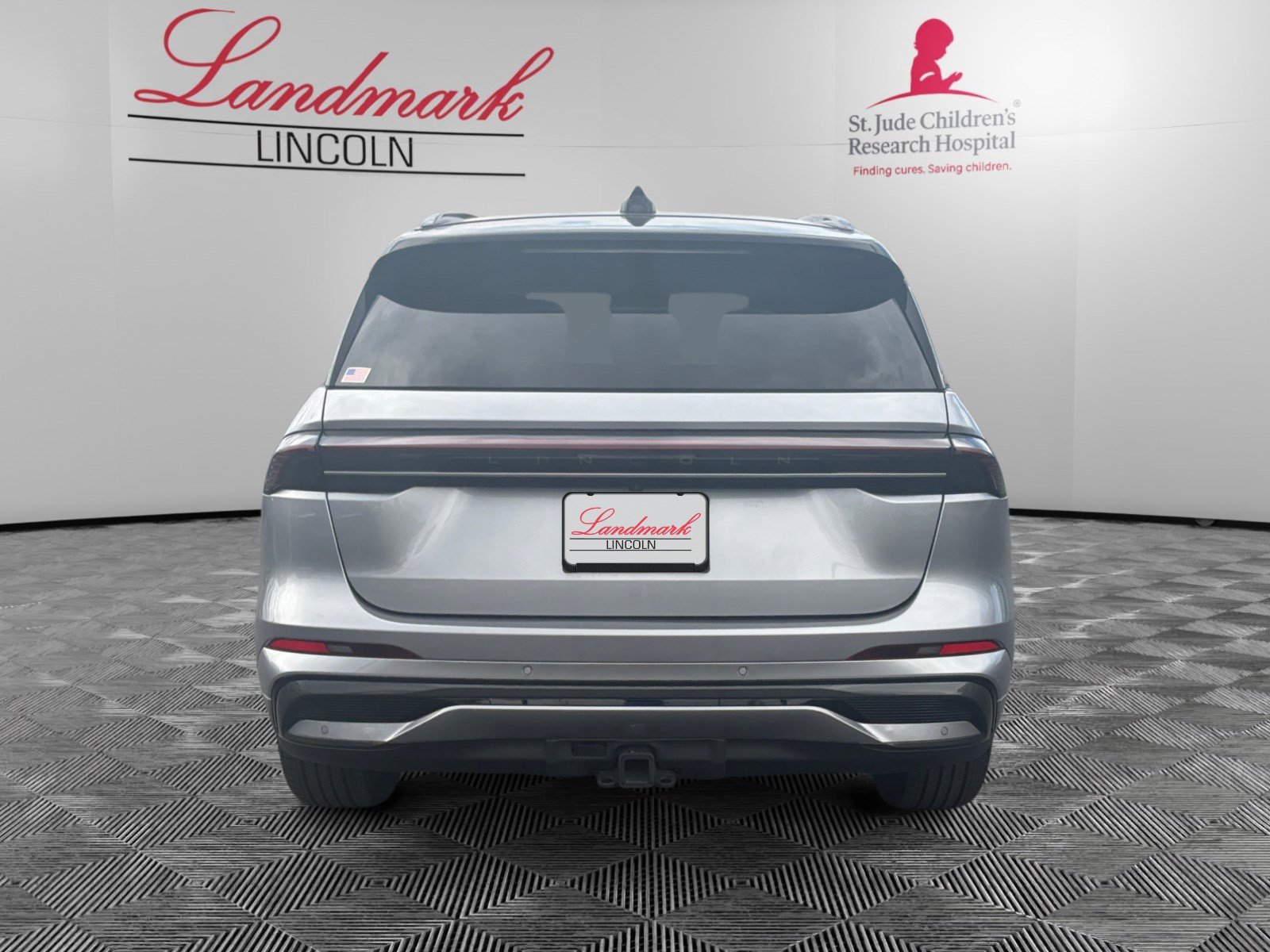 Used 2024 Lincoln Nautilus Black Label w/ Jet Appearance Package (87T) AWD/4WD image 4