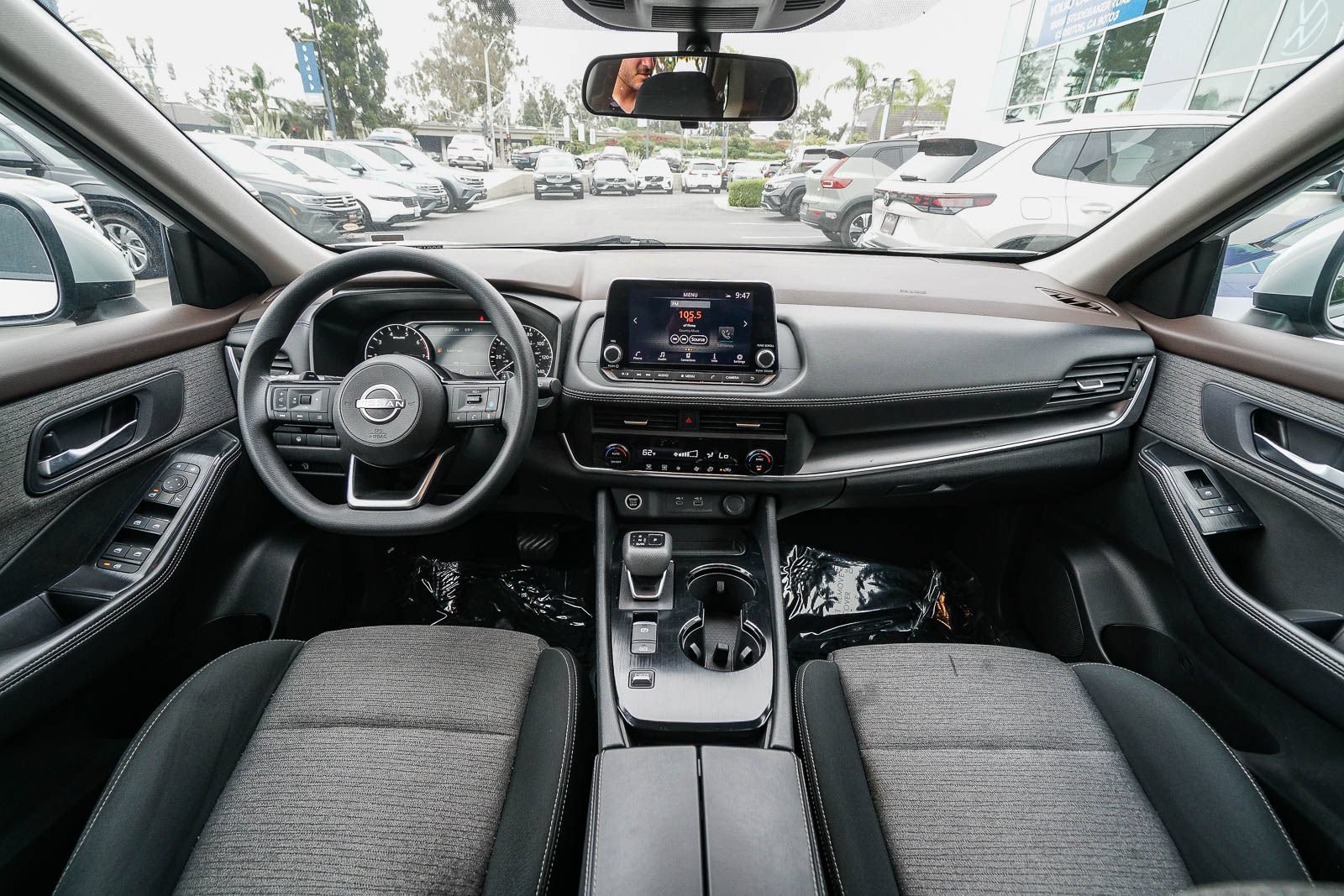 Used 2023 Nissan Rogue SV FWD image 14