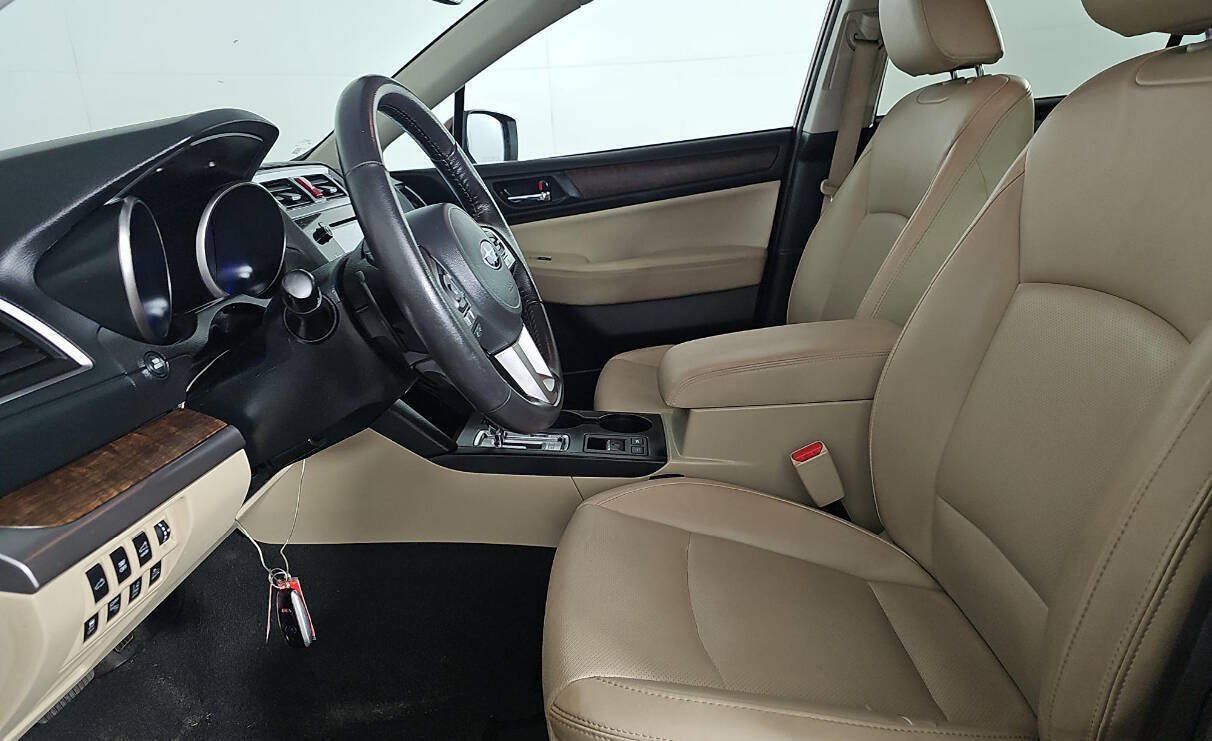 Used 2017 Subaru Outback 2.5i Limited AWD/4WD image 17