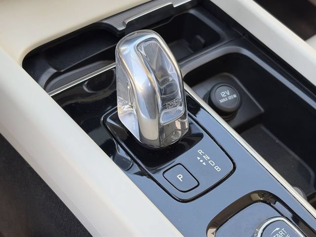 Used 2018 Volvo XC60 T8 Inscription w/ Advanced Package AWD/4WD image 30
