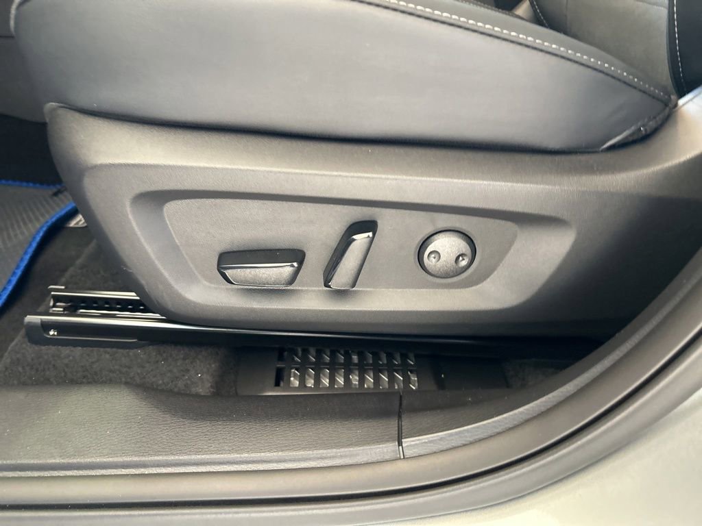 New 2025 Mitsubishi Outlander SE image 44