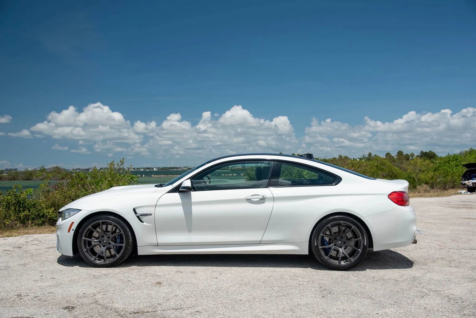 Used 2015 BMW M4 Coupe RWD image 11
