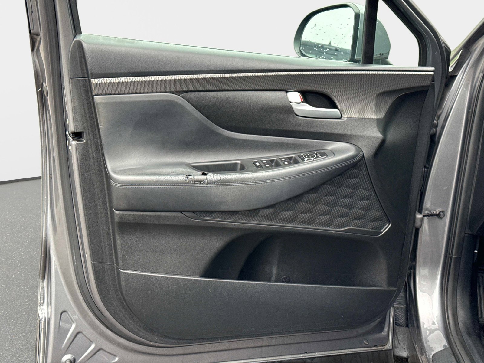 Used 2019 Hyundai Santa Fe SE FWD image 19