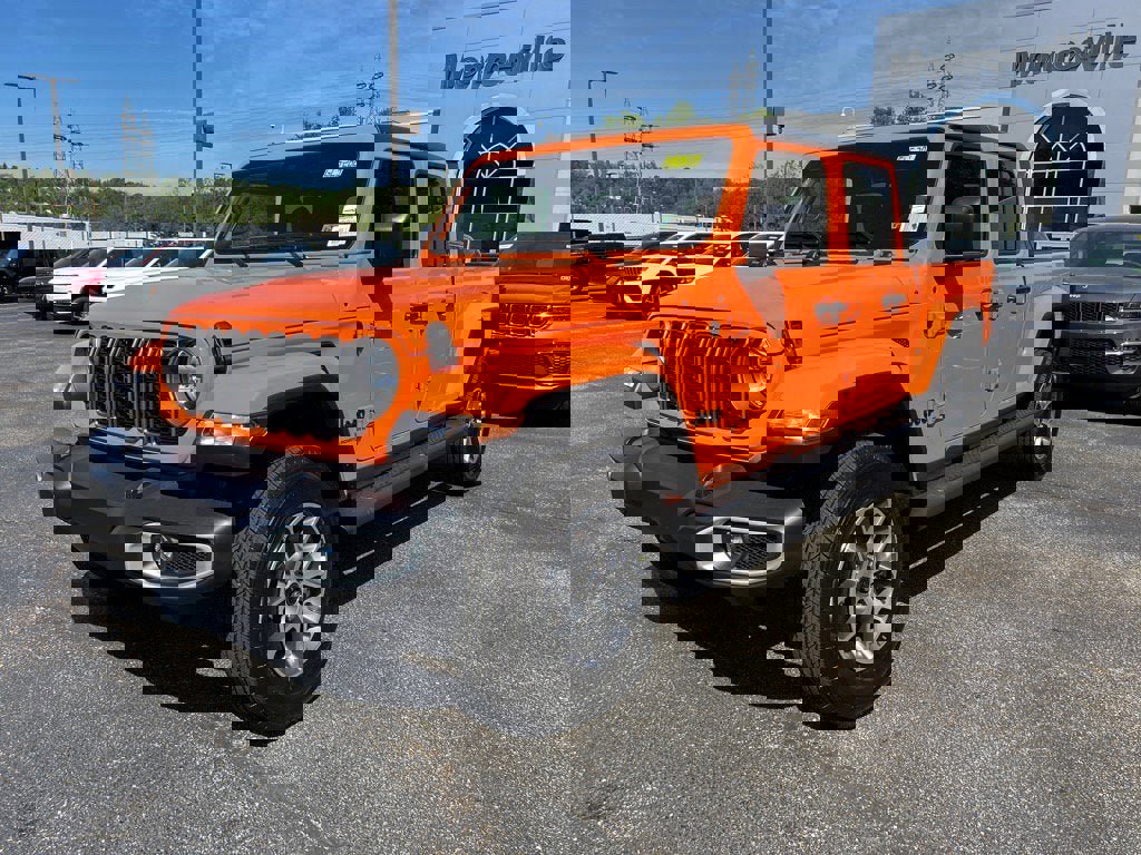 New 2025 Jeep Gladiator Sport