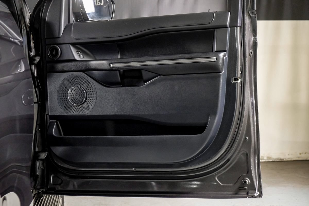 Used 2021 Ford Expedition XLT RWD image 37