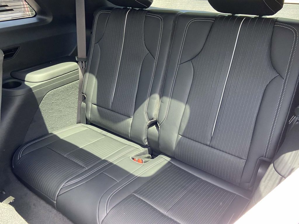 New 2026 Cadillac Vistiq Sport AWD/4WD image 13