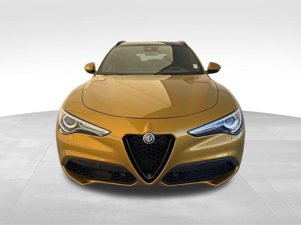 Used 2022 Alfa Romeo Stelvio Veloce AWD/4WD image 5