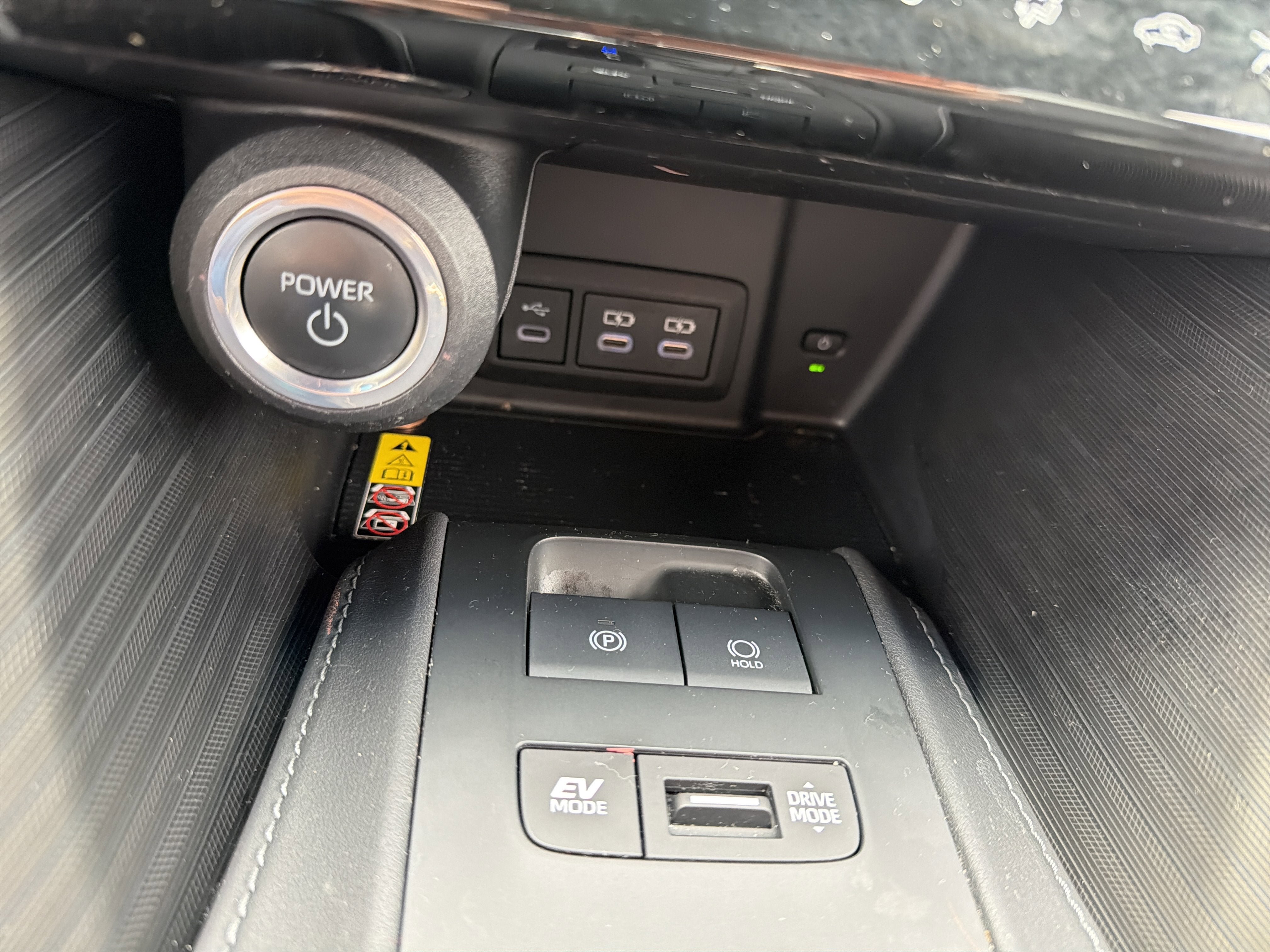 Used 2023 Toyota Venza XLE AWD/4WD image 19