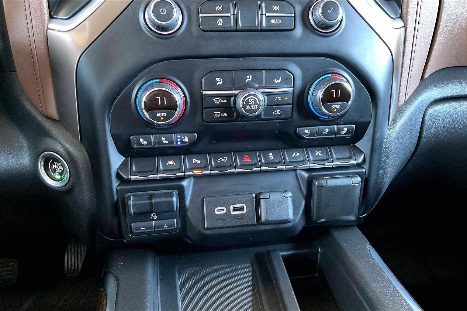 Used 2021 Chevrolet Silverado 1500 High Country AWD/4WD image 14