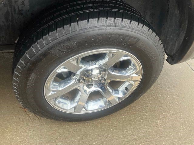 Certified 2017 RAM 1500 Laramie w/ Convenience Group AWD/4WD image 19