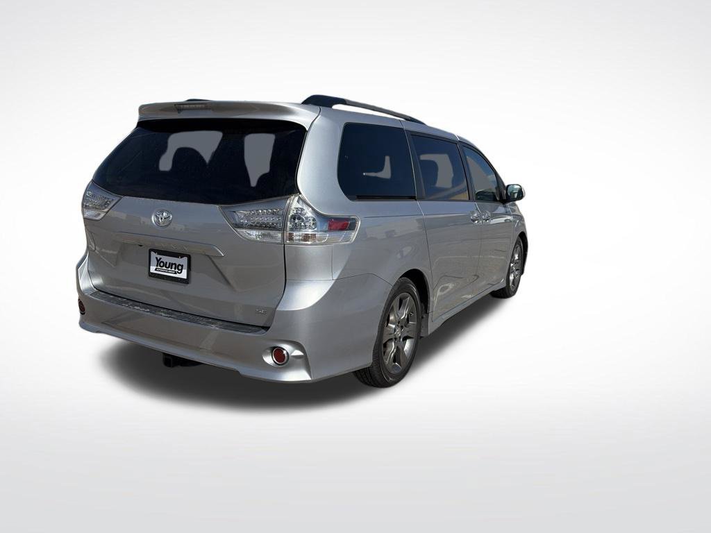 Used 2015 Toyota Sienna SE Premium FWD image 5