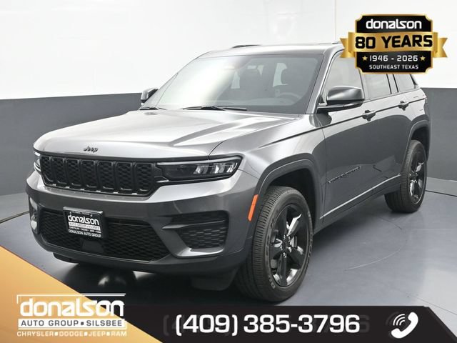 New 2025 Jeep Grand Cherokee Laredo RWD image 5