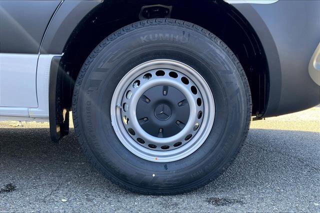 New 2026 Mercedes-Benz Sprinter 144 Cargo image 10