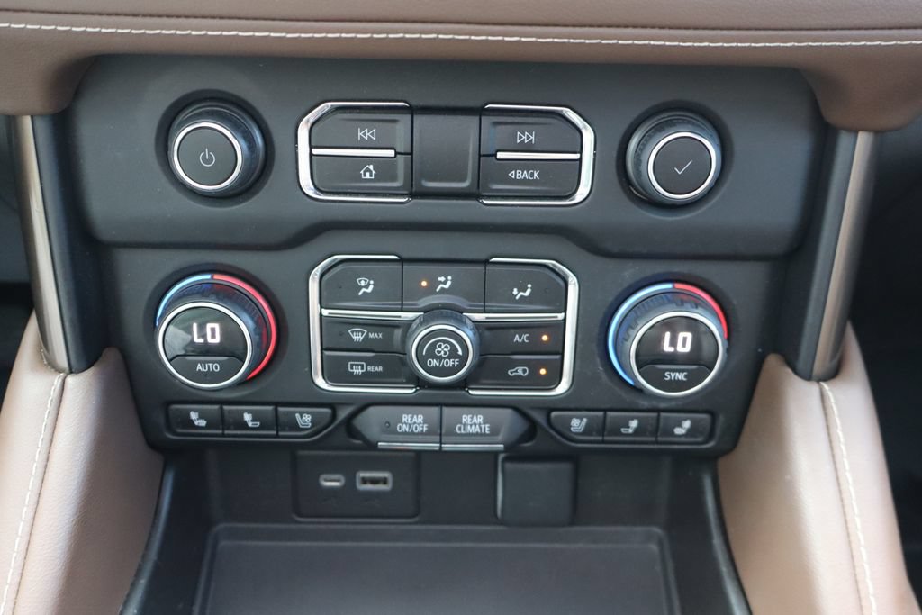 Used 2023 Chevrolet Tahoe High Country AWD/4WD image 11