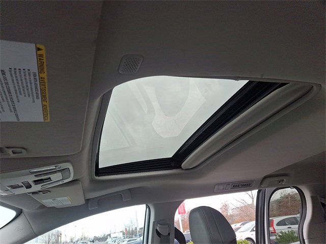 Used 2024 Toyota Sienna XLE image 15