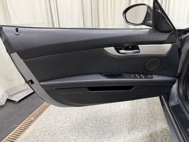 Used 2011 BMW Z4 sDrive30i RWD image 19