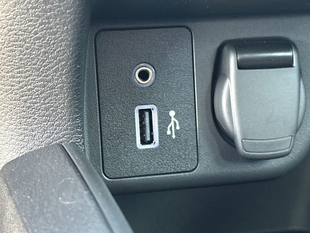 Used 2025 Nissan Versa S w/ Trunk Package FWD image 32