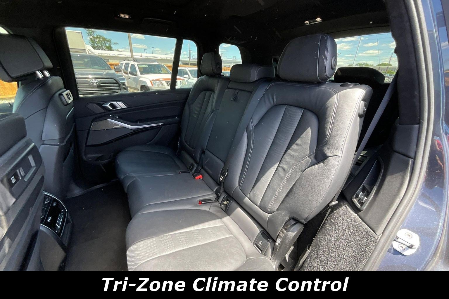 Used 2020 BMW X7 xDrive40i w/ M Sport Package AWD/4WD image 20