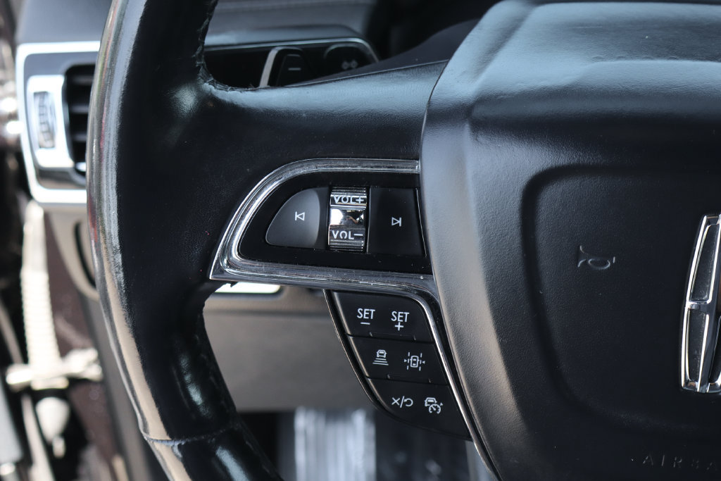 Used 2022 Lincoln Navigator L 4WD image 25