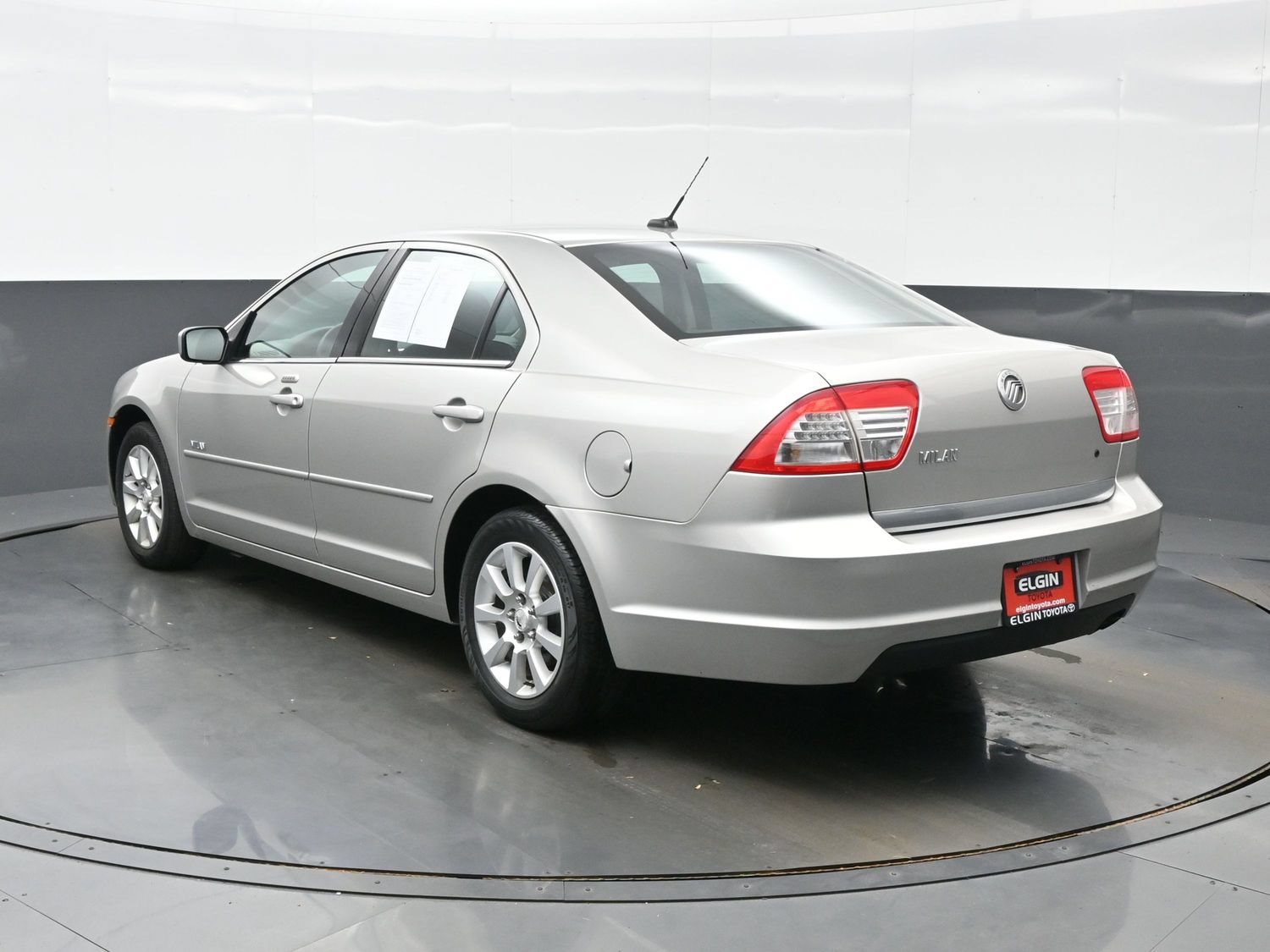 Used 2008 Mercury Milan FWD image 4