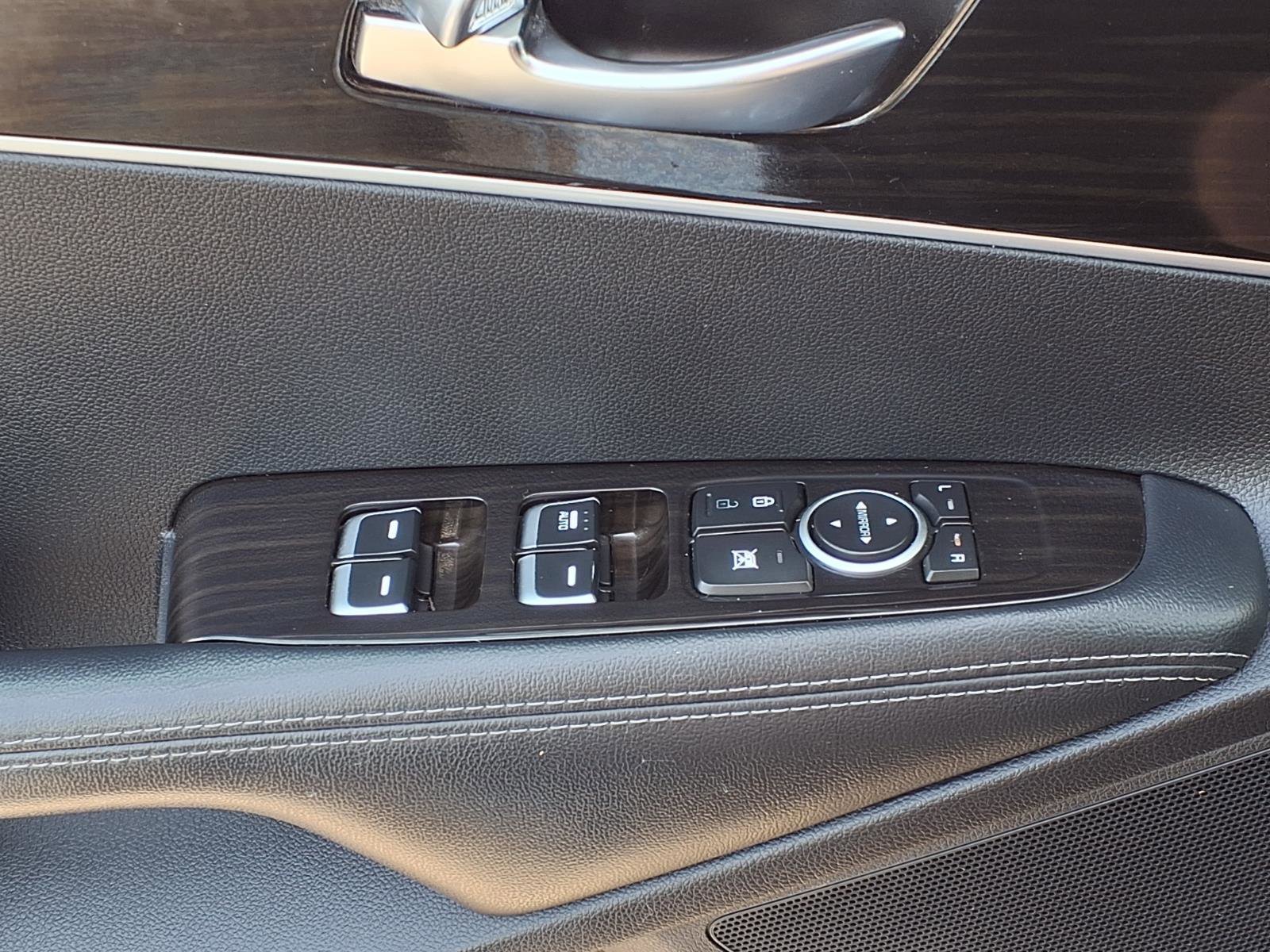 Used 2020 Kia Sorento L image 19