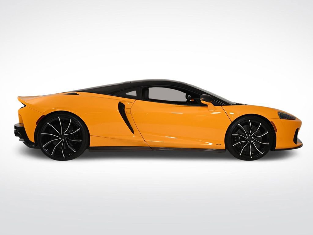 New 2025 McLaren GTS image 6