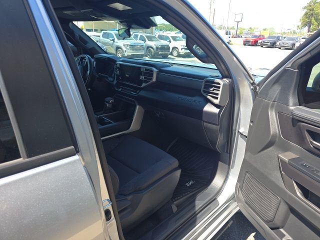 Used 2025 Toyota Tundra SR5 w/ SR5 Convenience Package AWD/4WD image 47
