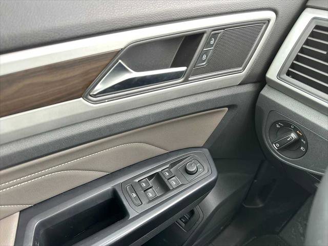 Used 2021 Volkswagen Atlas SE image 33